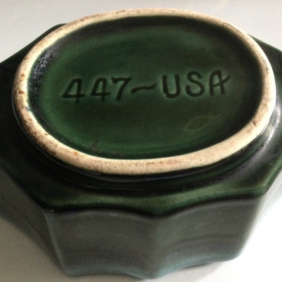 Vintage Mid Century Modern Hull Pottery Planter - Picture 6 of 6